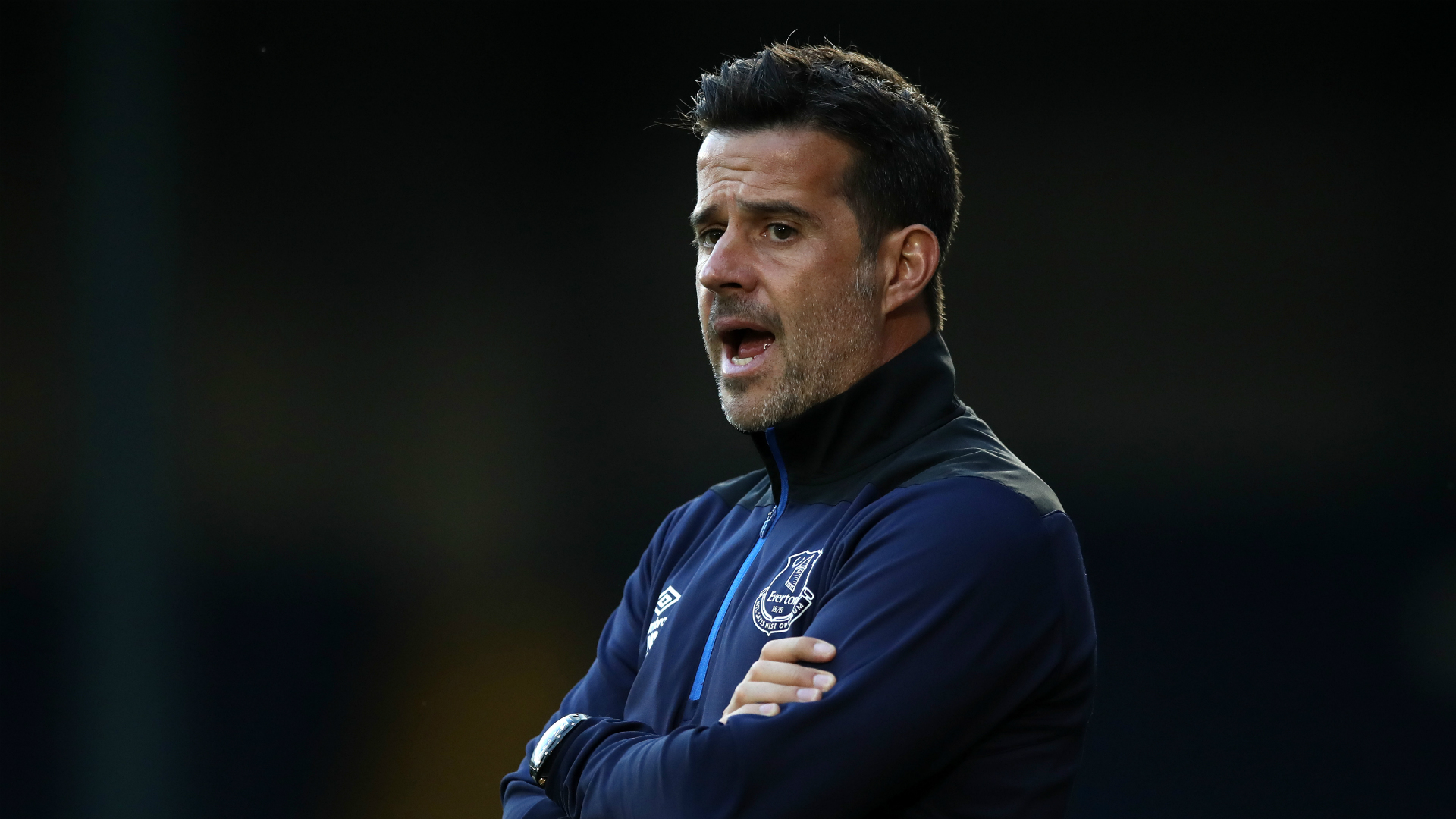 作为中场屏 作为中场屏