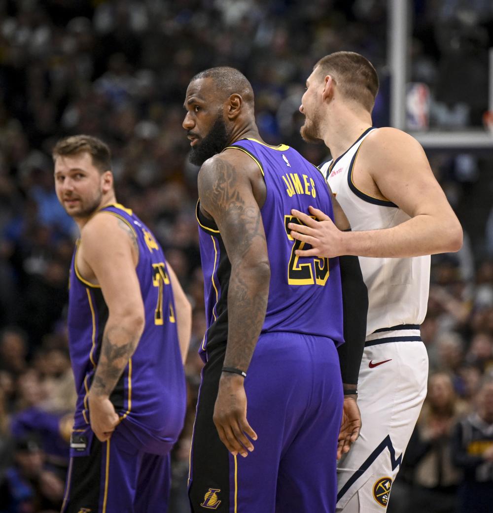 加拿大队凭 加拿大队凭